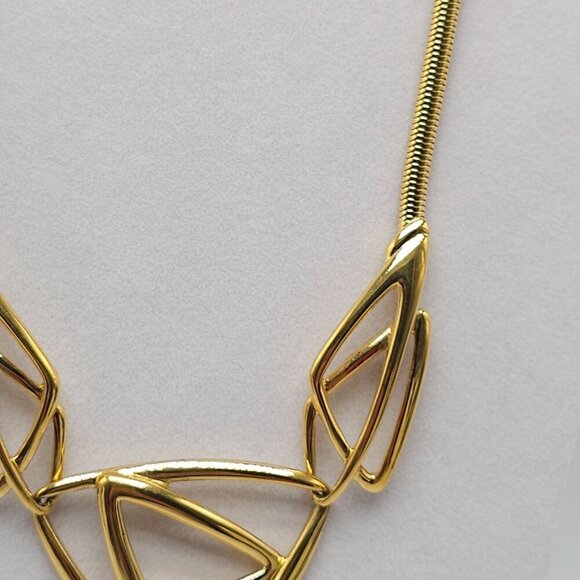 Trifari Kunio Matsumoto Gold Tone Abstract Triangle Modernist Necklace HTF 1970s - Picture 4 of 7